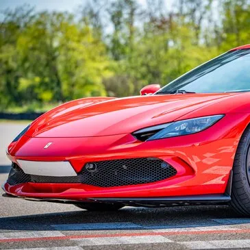 Baptême en Voiture de Sport en région Auvergne Baptême en Voiture de Sport en région Auvergne