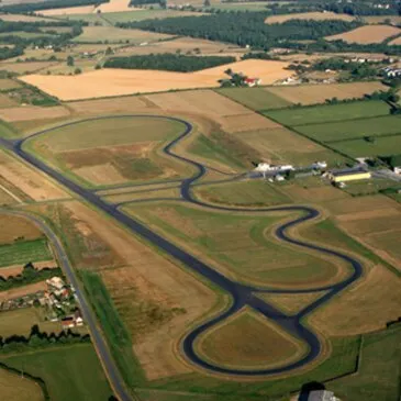 Circuit de Lurcy-Lévis, Allier (03) - Baptême en Voiture de Sport Circuit de Lurcy-Lévis, Allier (03) - Baptême en Voiture de Sport