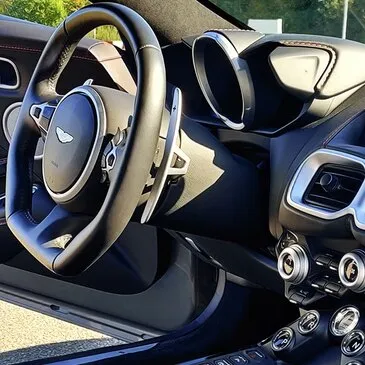 Stage de Pilotage Aston Martin, département Nièvre Stage de Pilotage Aston Martin, département Nièvre