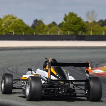 Stage de Pilotage en région Auvergne Stage de Pilotage en région Auvergne