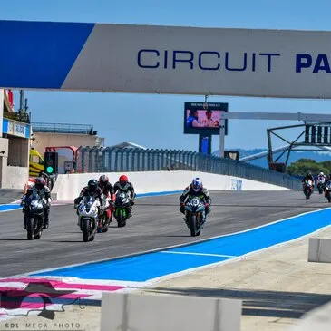 Journée de Roulage avec votre Moto - Driving Center au Castellet Journée de Roulage avec votre Moto - Driving Center au Castellet