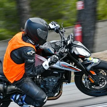 Offrir Stage de pilotage moto département Var Offrir Stage de pilotage moto département Var