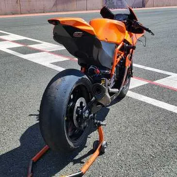 Stage de Pilotage Moto KTM - Circuit de Lédenon Stage de Pilotage Moto KTM - Circuit de Lédenon