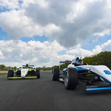 Stage en Formule 4 - Circuit de Pau-Arnos