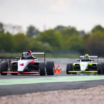 Réserver Stage de Pilotage Monoplace en Lorraine Réserver Stage de Pilotage Monoplace en Lorraine