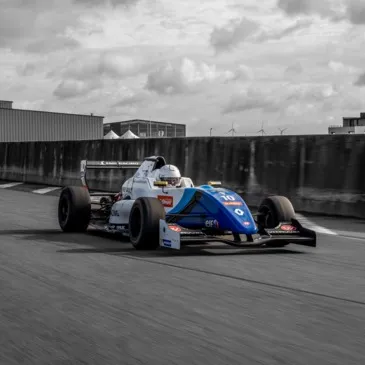 Stage en Formule Renault 2.0 - Circuit du Val de Vienne