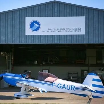 Baptême en avion de voltige, département Yonne Baptême en avion de voltige, département Yonne
