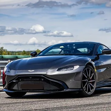 Stage en Aston Martin Vantage - Circuit de Nogaro Stage en Aston Martin Vantage - Circuit de Nogaro