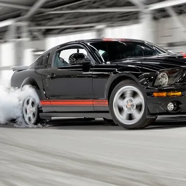 Pilotage Drift en Mustang - Circuit de la Ferté-Gaucher Pilotage Drift en Mustang - Circuit de la Ferté-Gaucher