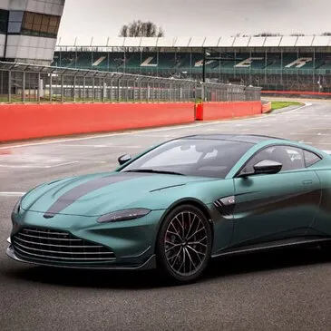 Stage en Aston Martin Vantage F1 Edition - Circuit Dijon-Prenois Stage en Aston Martin Vantage F1 Edition - Circuit Dijon-Prenois