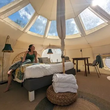 Vernois-les-Vesres, à 45 min de Dijon, Côte d'or (21) - Weekend et Hébergement Insolite Vernois-les-Vesres, à 45 min de Dijon, Côte d'or (21) - Weekend et Hébergement Insolite