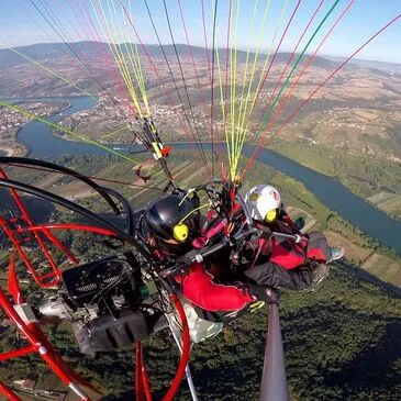 Baptême en Paramoteur à Vienne Baptême en Paramoteur à Vienne
