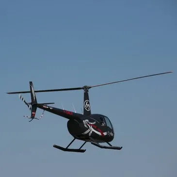 Aérodrome de Nîmes-Courbessac, à 35 min d'Arles, Bouches du Rhône (13) - Baptême de l'air hélicoptère Aérodrome de Nîmes-Courbessac, à 35 min d'Arles, Bouches du Rhône (13) - Baptême de l'air hélicoptère