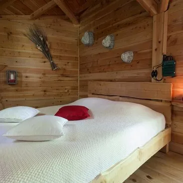 Weekend et Hébergement Insolite en région Rhône-Alpes Weekend et Hébergement Insolite en région Rhône-Alpes