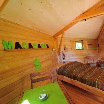 Saint-Antoine l'Abbaye, à 15 min de Saint-Marcellin, Isère (38) - Weekend et Hébergement Insolite Saint-Antoine l'Abbaye, à 15 min de Saint-Marcellin, Isère (38) - Weekend et Hébergement Insolite