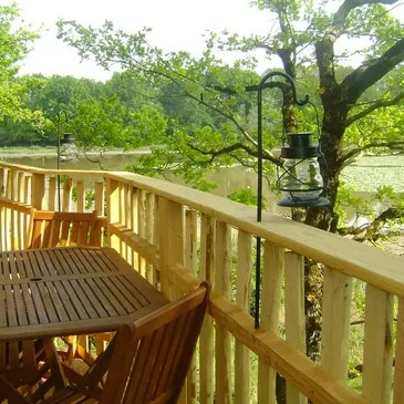 Cabane dans les Arbres près de Châteauroux en région Centre Cabane dans les Arbres près de Châteauroux en région Centre