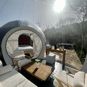 Nuit en Bulle avec Spa Privatif à Nîmes Nuit en Bulle avec Spa Privatif à Nîmes