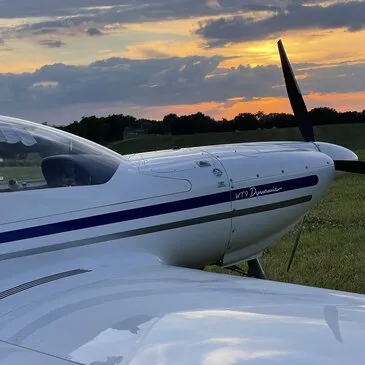 Baptême en Avion Léger près de Villefranche-sur-Saône en région Rhône-Alpes Baptême en Avion Léger près de Villefranche-sur-Saône en région Rhône-Alpes