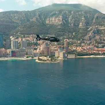 Baptême en Hélicoptère à Monaco - Survol de Saint-Jean-Cap-Ferrat Baptême en Hélicoptère à Monaco - Survol de Saint-Jean-Cap-Ferrat