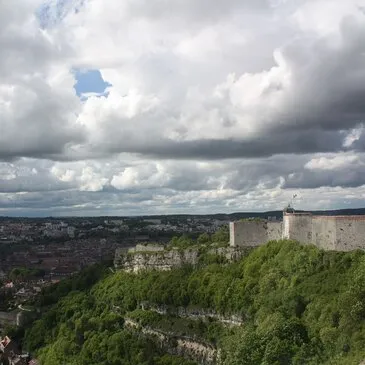 Aéroport de Besançon-La Vèze, Doubs (25) - Baptême de l'air hélicoptère Aéroport de Besançon-La Vèze, Doubs (25) - Baptême de l'air hélicoptère
