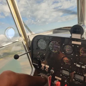 Baptême en ULM et Autogire en région Pays-de-la-Loire Baptême en ULM et Autogire en région Pays-de-la-Loire