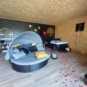 Malves en Minervois, à 15 min de Carcassonne, Aude (11) - Weekend et Hébergement Insolite Malves en Minervois, à 15 min de Carcassonne, Aude (11) - Weekend et Hébergement Insolite