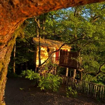 Weekend et Hébergement Insolite, département Corrèze Weekend et Hébergement Insolite, département Corrèze