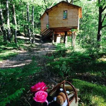 Weekend et Hébergement Insolite, département Corrèze Weekend et Hébergement Insolite, département Corrèze