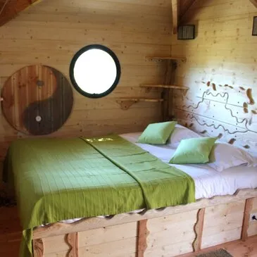 Weekend et Hébergement Insolite, département Cantal Weekend et Hébergement Insolite, département Cantal