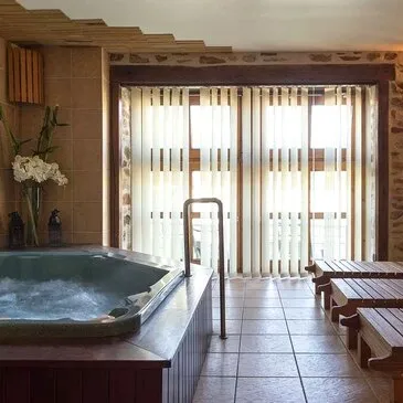 Vitrac, 25 min d'Aurillac, Cantal (15) - Weekend et Hébergement Insolite Vitrac, 25 min d'Aurillac, Cantal (15) - Weekend et Hébergement Insolite