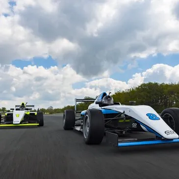 Stage en Formule 4 - Circuit de Fontenay-le-Comte