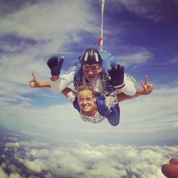 Saut en Parachute Tandem à Lens