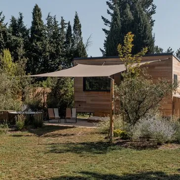 Chateaurenard, à 15 min de Saint-Rémy-de-Provence, Bouches du Rhône (13) - Weekend et Hébergement Insolite Chateaurenard, à 15 min de Saint-Rémy-de-Provence, Bouches du Rhône (13) - Weekend et Hébergement Insolite