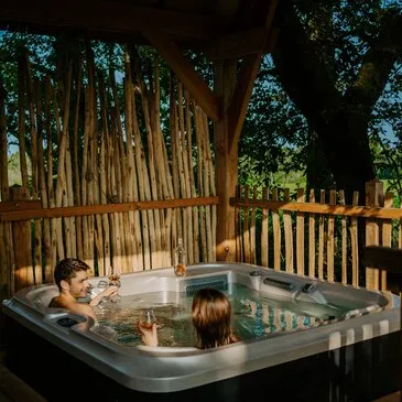 Weekend et Hébergement Insolite proche Martillac, à 30 min de Bordeaux Weekend et Hébergement Insolite proche Martillac, à 30 min de Bordeaux