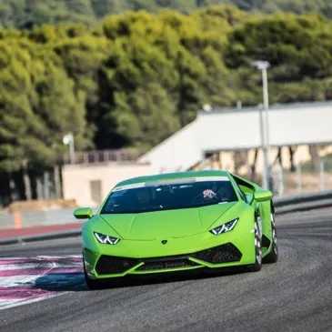 Baptême en Voiture de Sport en région PACA et Corse Baptême en Voiture de Sport en région PACA et Corse