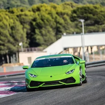 Baptême en Voiture de Sport en région PACA et Corse Baptême en Voiture de Sport en région PACA et Corse