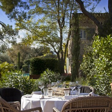 Week end Gastronomique au Mas de la Rose à Orgon Les Alpilles en région PACA et Corse