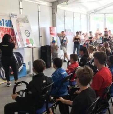 Stage de Pilotage pour Enfant, département Yvelines Stage de Pilotage pour Enfant, département Yvelines