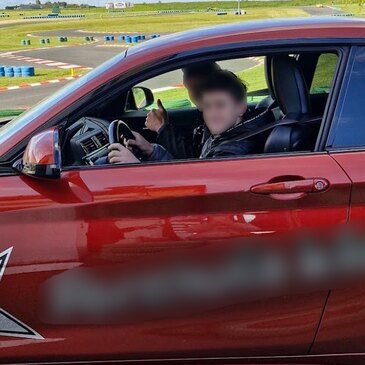 Stage de Pilotage Enfant en BMW M2 Compétition près de Provins