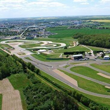 Stage de Pilotage Enfant en BMW M2 Compétition - Circuit de Dreux en région Centre