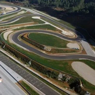 Stage de Pilotage en région Languedoc-Roussillon Stage de Pilotage en région Languedoc-Roussillon