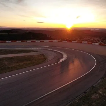 Stage de pilotage Porsche proche Circuit de Ledenon