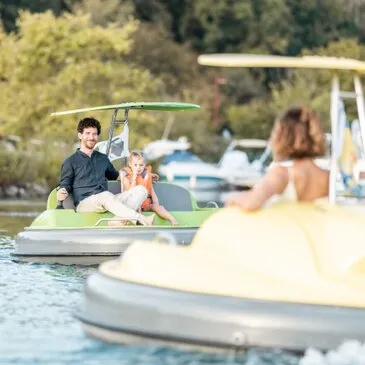 Location de bateau électrique près de Bourgoin-Jailleu Location de bateau électrique près de Bourgoin-Jailleu