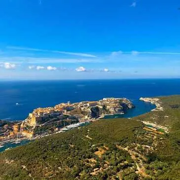 Offrir Baptême de l'air hélicoptère département Corse du Sud