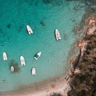 Baptême de l'air hélicoptère en région PACA et Corse Baptême de l'air hélicoptère en région PACA et Corse