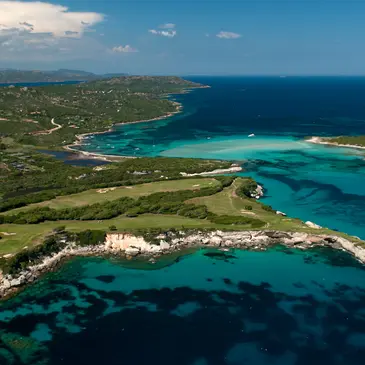 Baptême en Hélicoptère à Porto-Vecchio en région PACA et Corse Baptême en Hélicoptère à Porto-Vecchio en région PACA et Corse