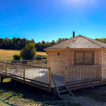 Cabane avec Jacuzzi Privatif près de Bergerac