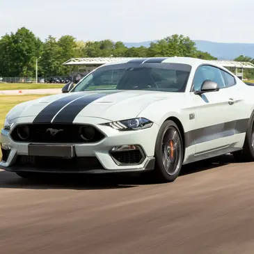 Stage en Ford Mustang V8 - Circuit de Saint-Dié-des-Vosges Stage en Ford Mustang V8 - Circuit de Saint-Dié-des-Vosges