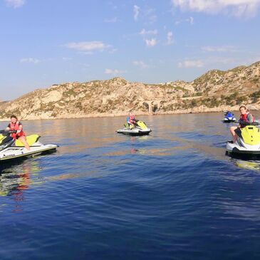 Châteauneuf-les-Martigues, à 30 minutes de Marseille, Bouches du Rhône (13) - Jet ski Scooter des mers