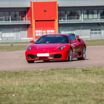 Stage Enfant en Ferrari F430 - Circuit de Haute Saintonge Stage Enfant en Ferrari F430 - Circuit de Haute Saintonge